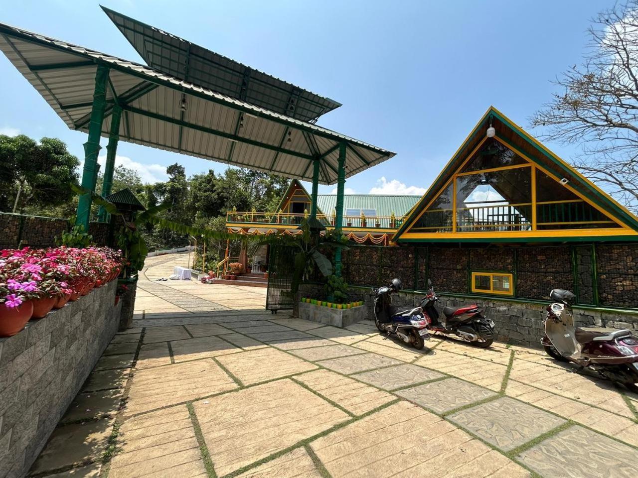 Suvarna Eco Village Madikeri Exteriör bild